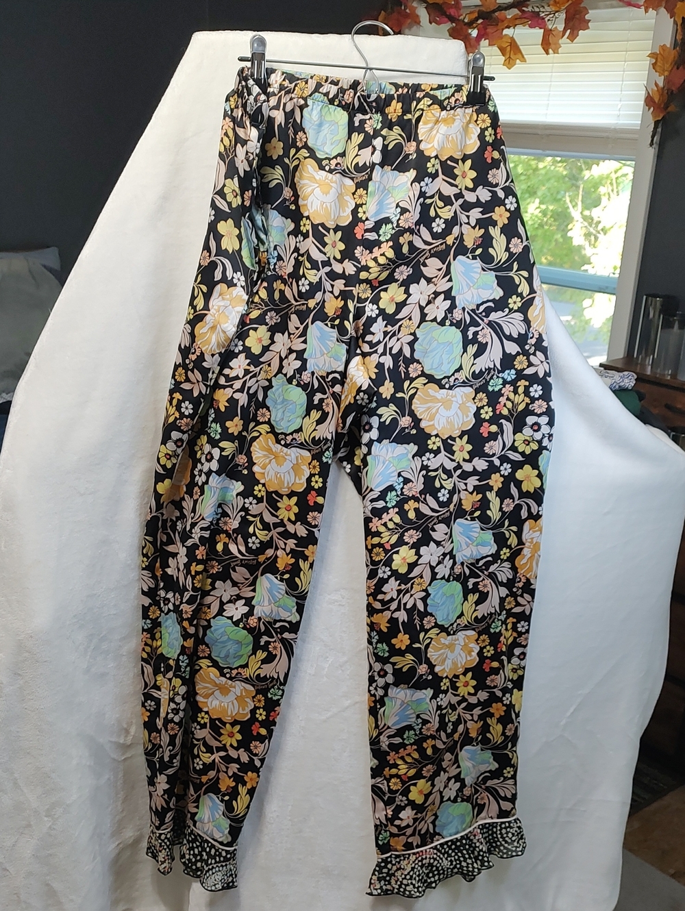 Victoria's Secret Black Floral Wide-Leg Pants with Ruffle Hem